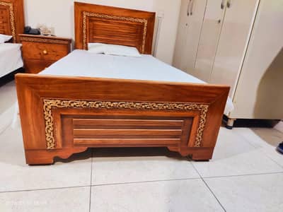 single bed with mattress
