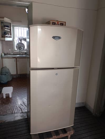 Haier HRF-277 fridge for sale