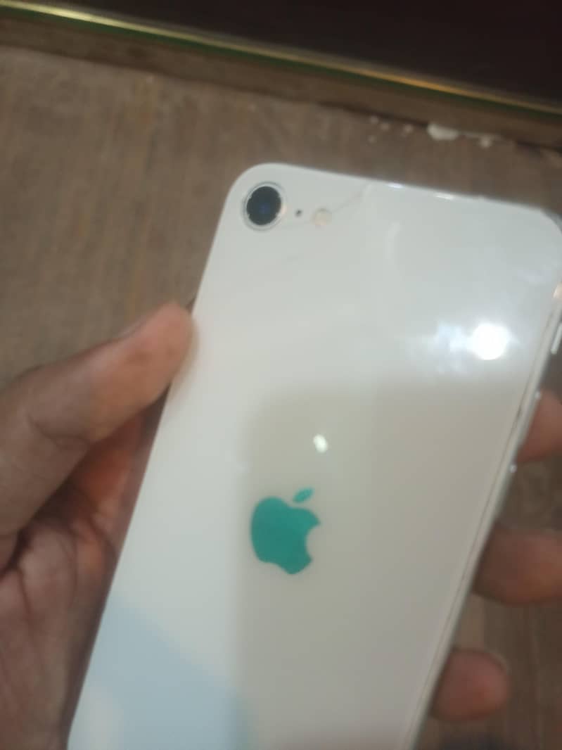 SE Iphone 3