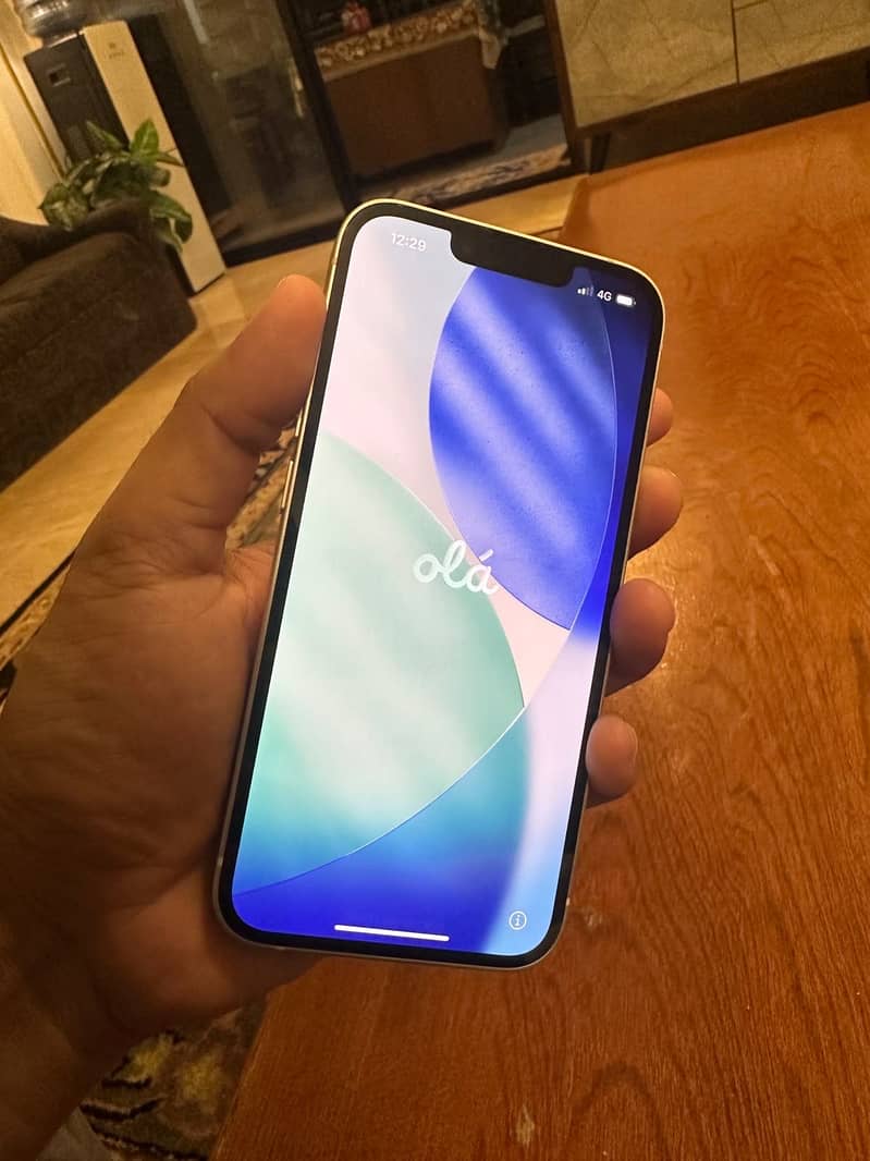 Apple iPhone 14 3