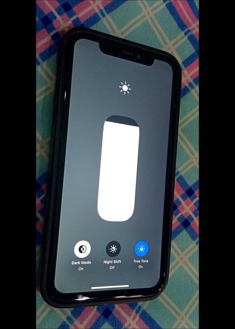 Apple iPhone 11 3