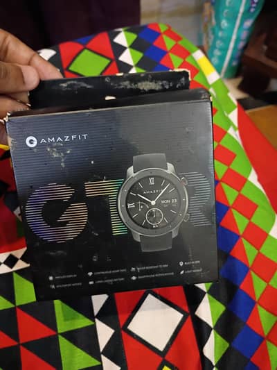 AMAZFIT GTR 42 MM EXCELLENT CONDITION