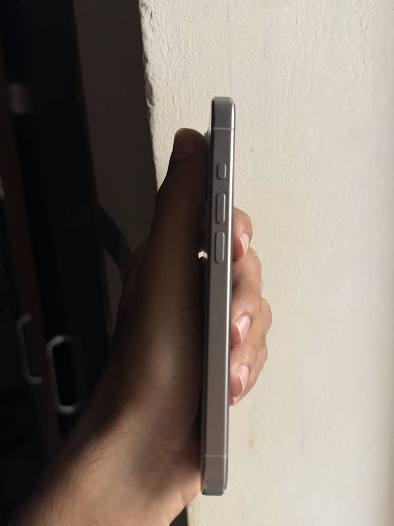 Apple iPhone 15 Pro 5
