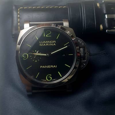 AUTOMATIC BRANDED WATCH