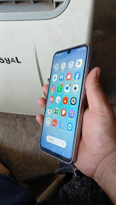 Samsung Galaxy A17 256GB clean condition for sale