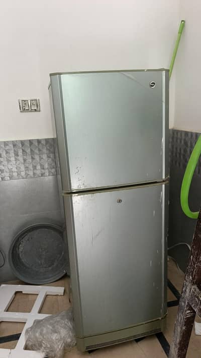 PEL PRD 130 Refrigerator