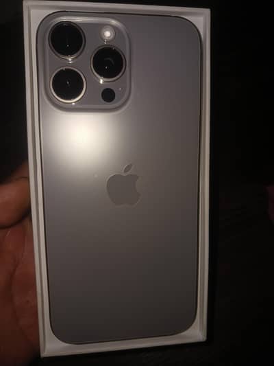 Apple iPhone 16 Pro Max