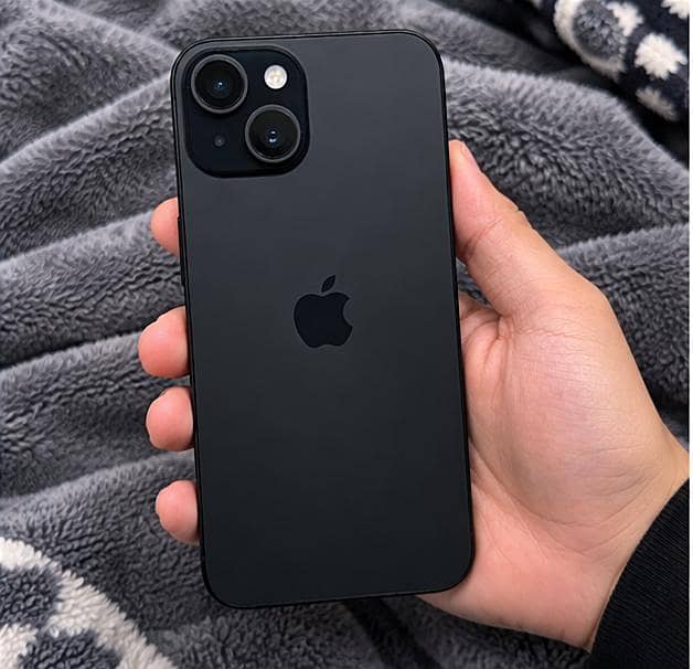 Apple iPhone 15 plus 0