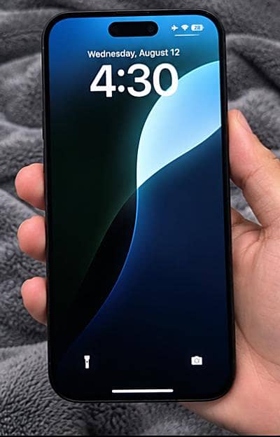 Apple iPhone 15 plus 1