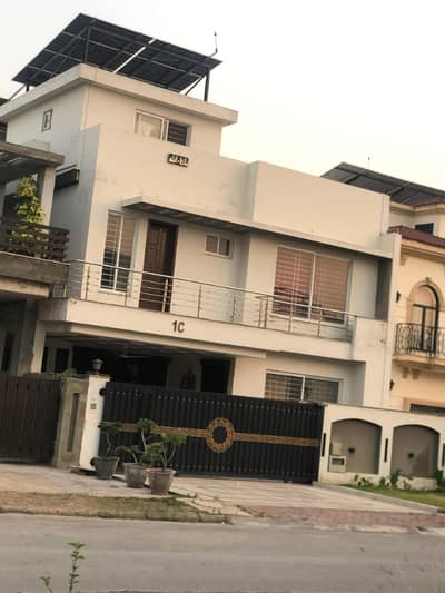 10 Marla House With Solar Available For Rent In Bahria Enclave Islamabad