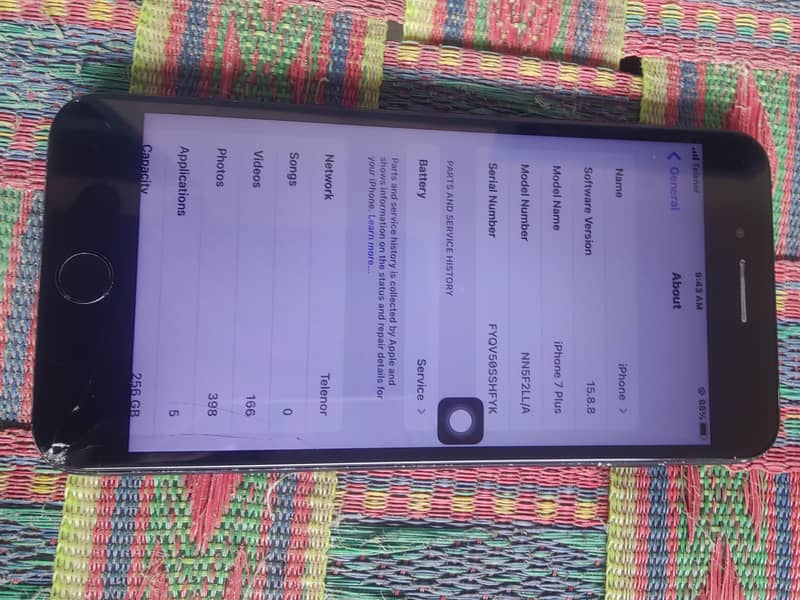 Apple iPhone 7 Plus 0