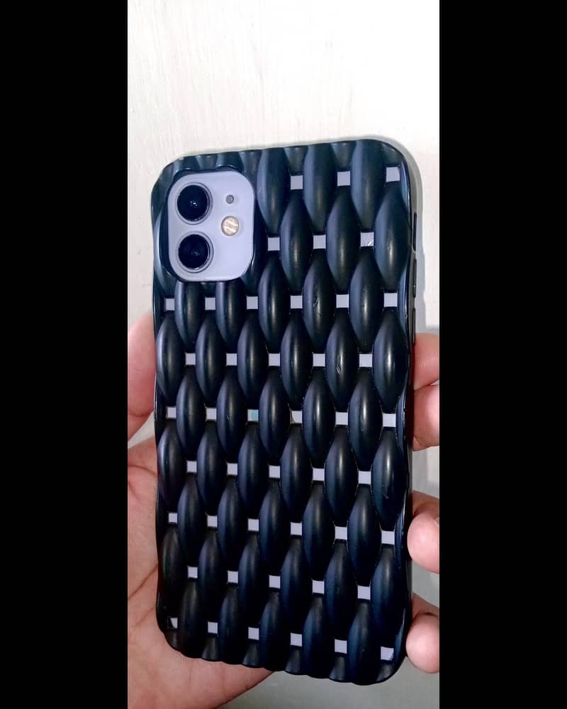 Apple iPhone 11 0