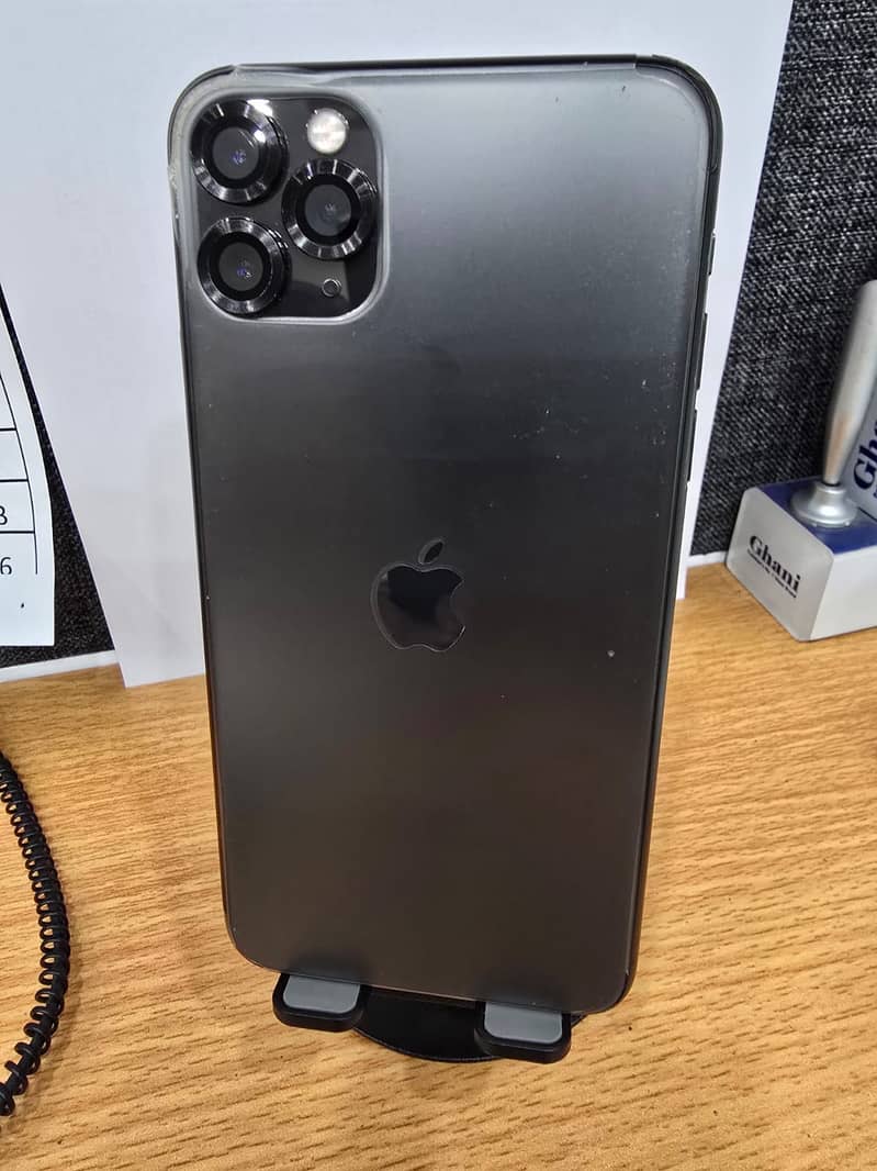Apple iPhone 11 Pro Max 1