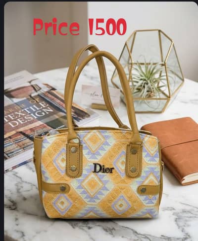 Ladies Hand Bags Wholesale | Premium Quality | Bulk Orders Available