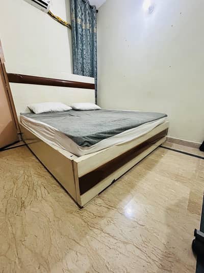 Furniture Set for Sale – Bed, Dressing, Side Tables & Crockery Cabinet