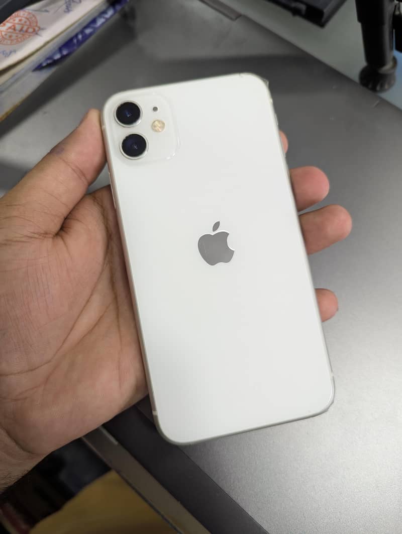 Apple iPhone 11 0