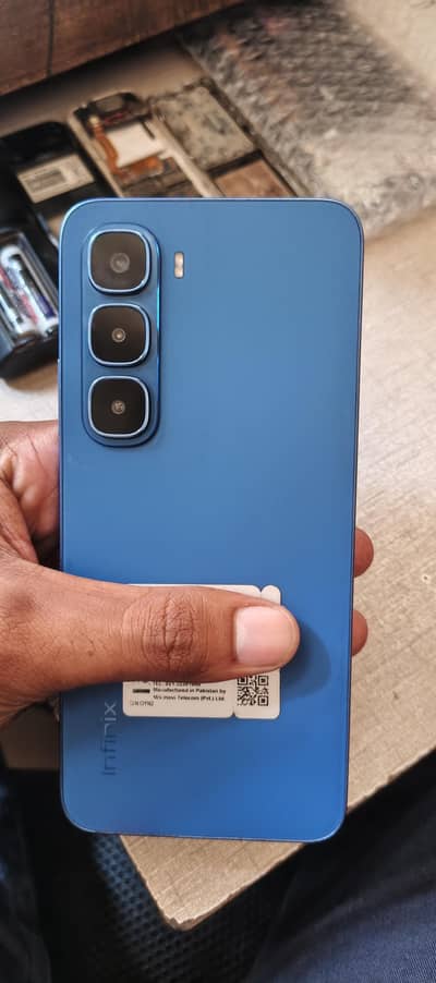 Infinix Hot 60i