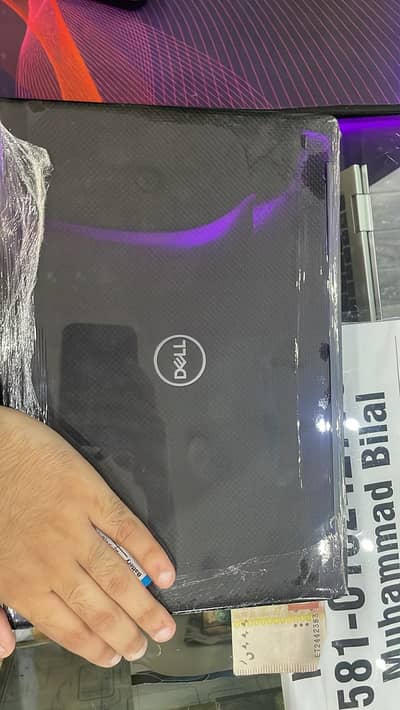 Selling my Dell Latitude 7390 because I recently bought a MacBook, so