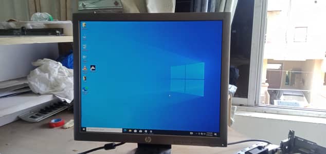 HP LCD Monitor 19 Inch – Working