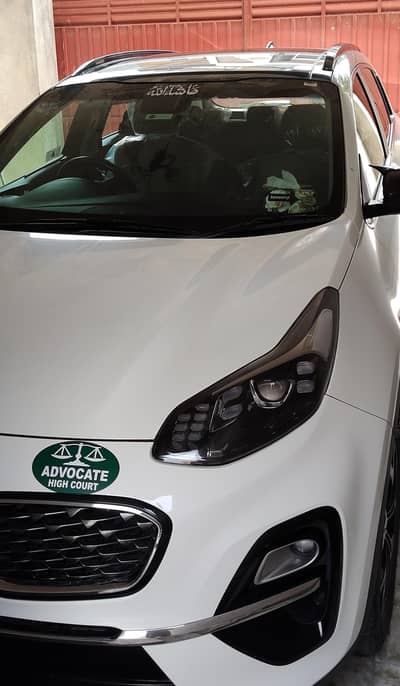KIA Sportage 2022 fwd low mileage
