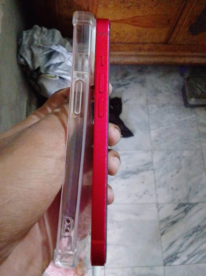 Apple iPhone 14 2