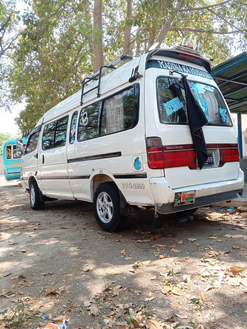 hiace custom 1