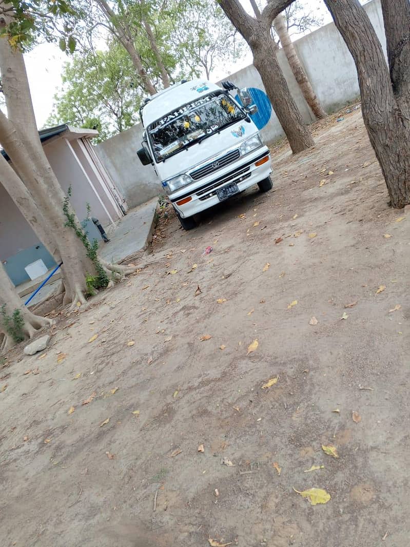 hiace custom 3