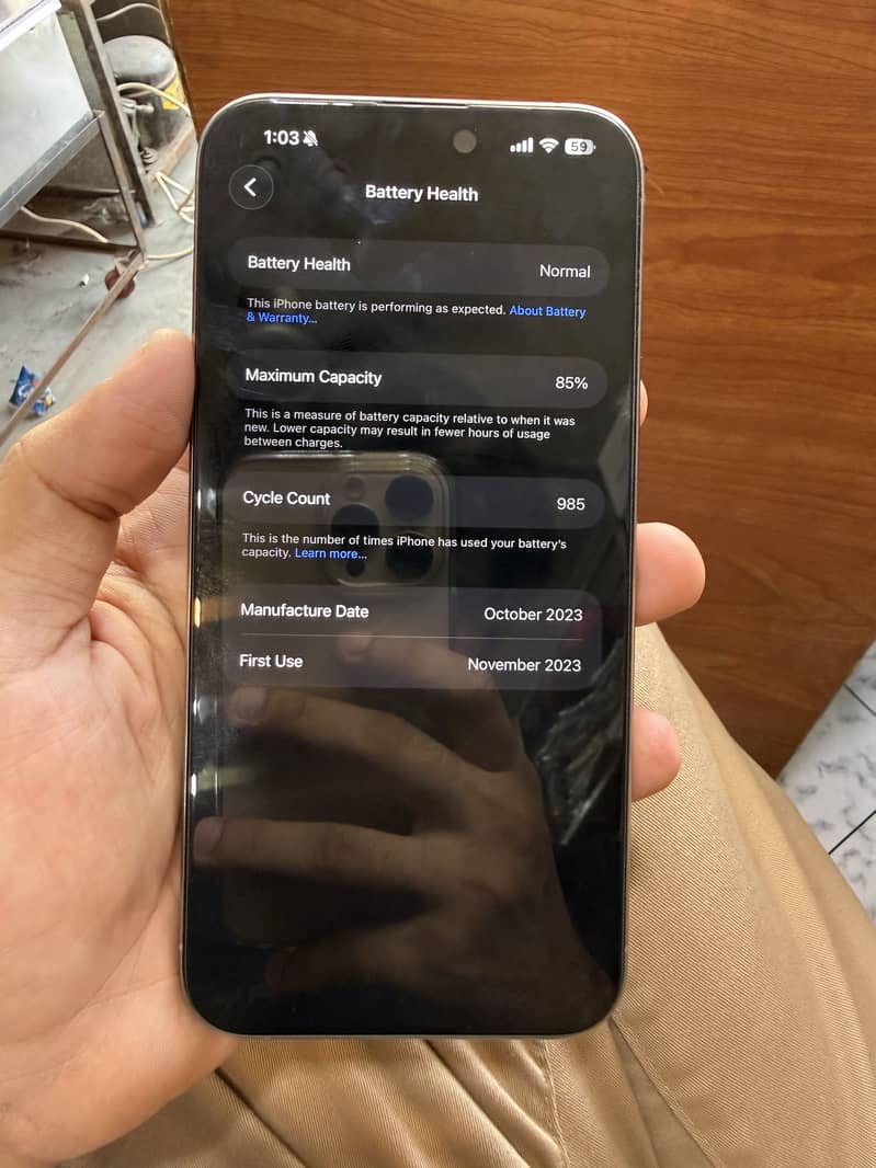 Apple iPhone 15 Pro Max 4