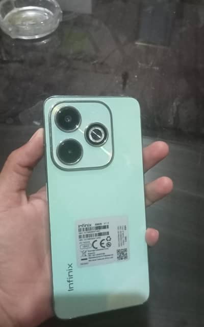 Infinix Hot 40i (8GB / 128GB) - 5000 mAh Battery - Read Description