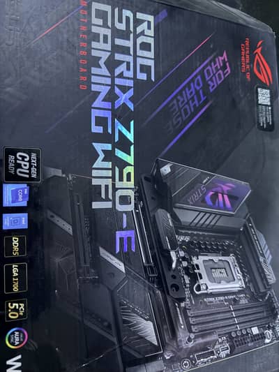 Motherboard Asus z790 E gaming wifi