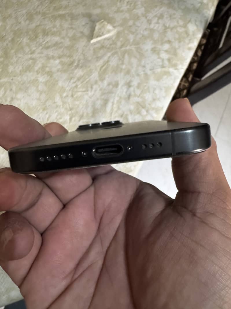 Apple iPhone 15 Pro 1
