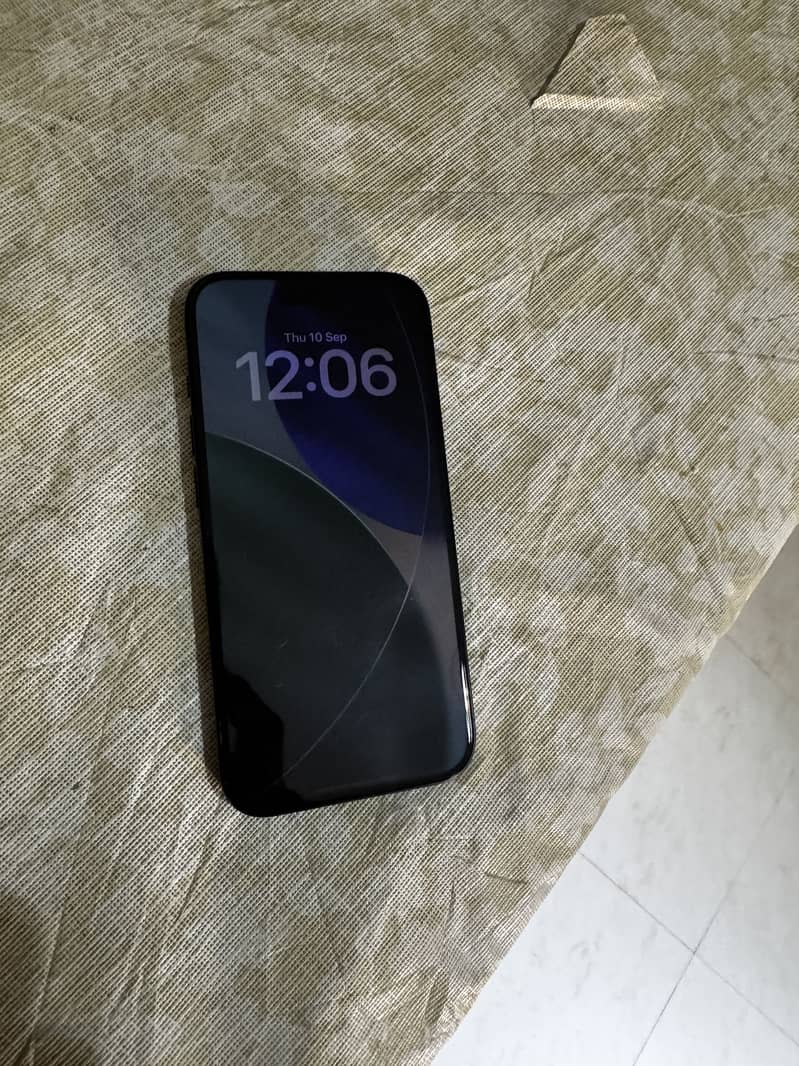 Apple iPhone 15 Pro 3
