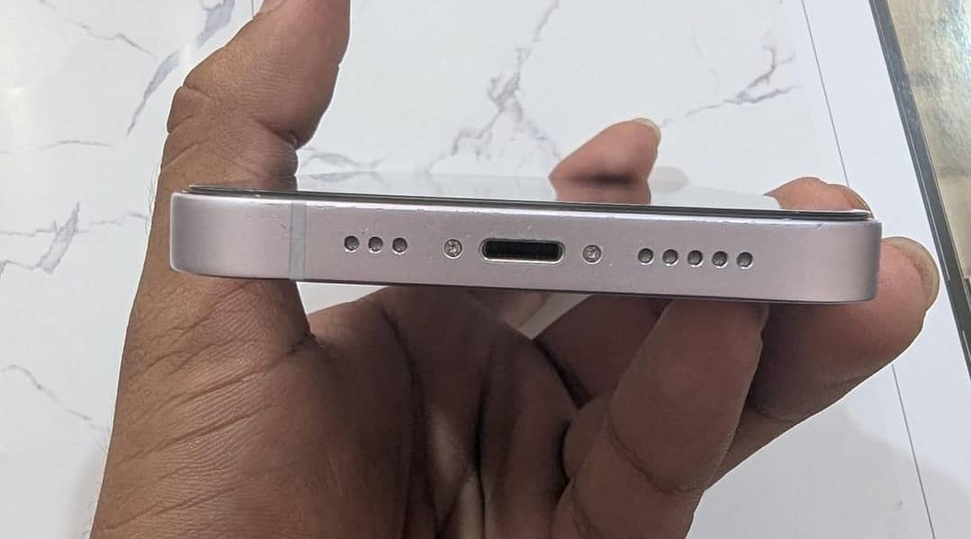 Apple iPhone 14 2