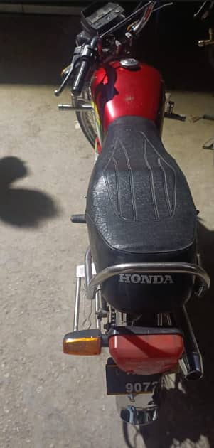 Honda CD 70 2023