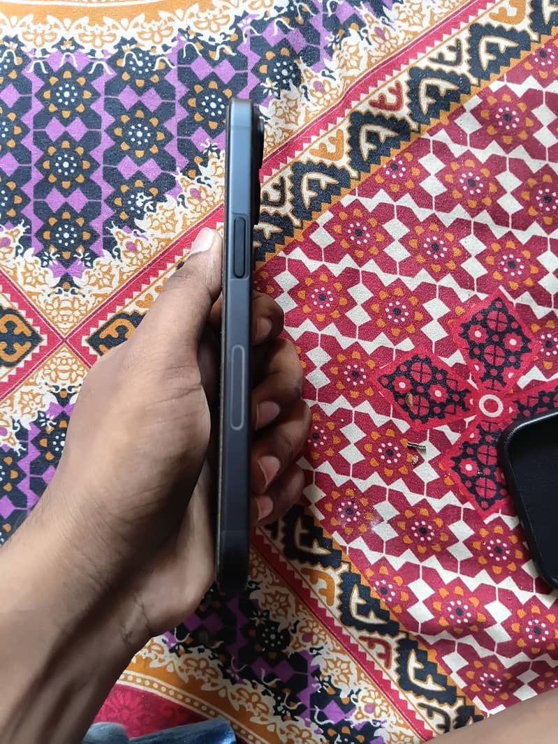 Apple iPhone 15 0