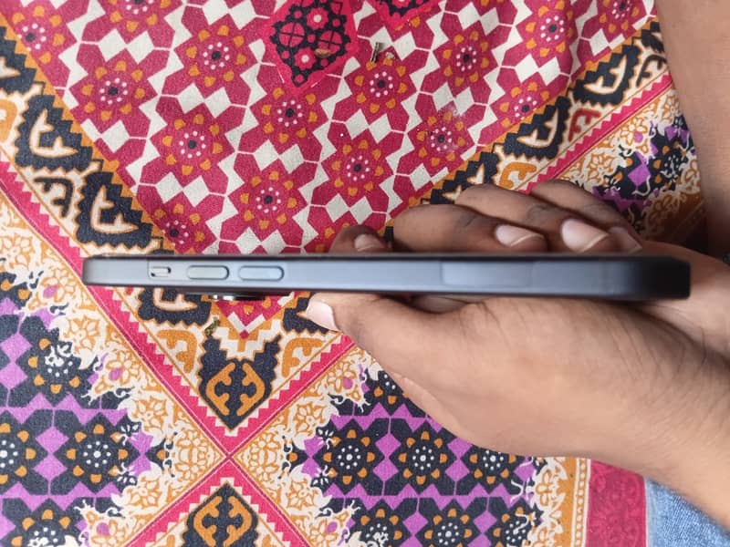 Apple iPhone 15 3
