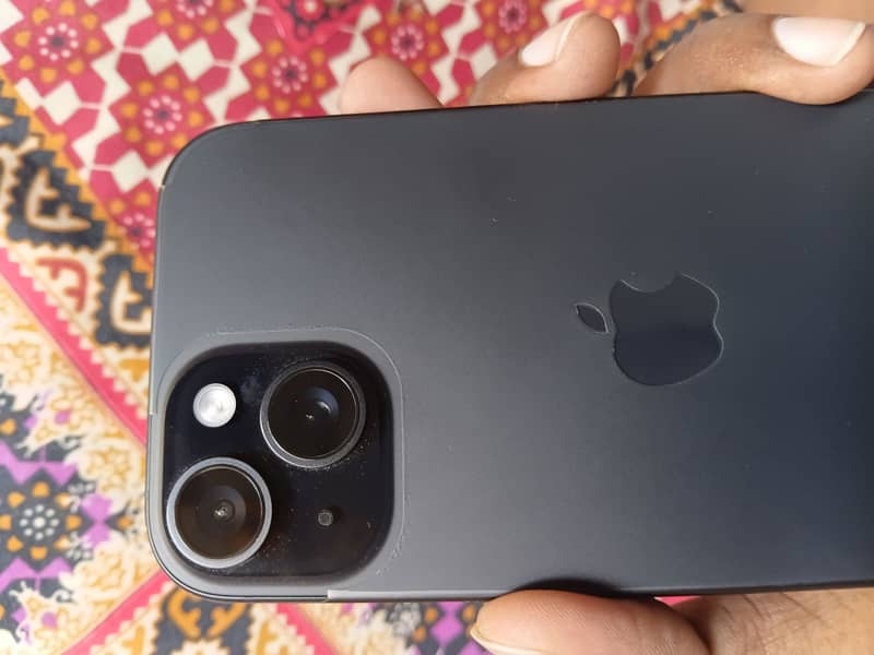 Apple iPhone 15 5