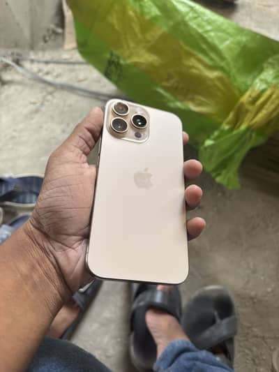 Apple iPhone 16 Pro Max