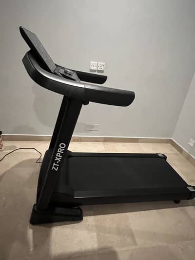 Zero ZT-X Pro Treadmill for Professional Use