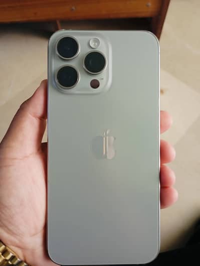 Apple iPhone 15 Pro Max