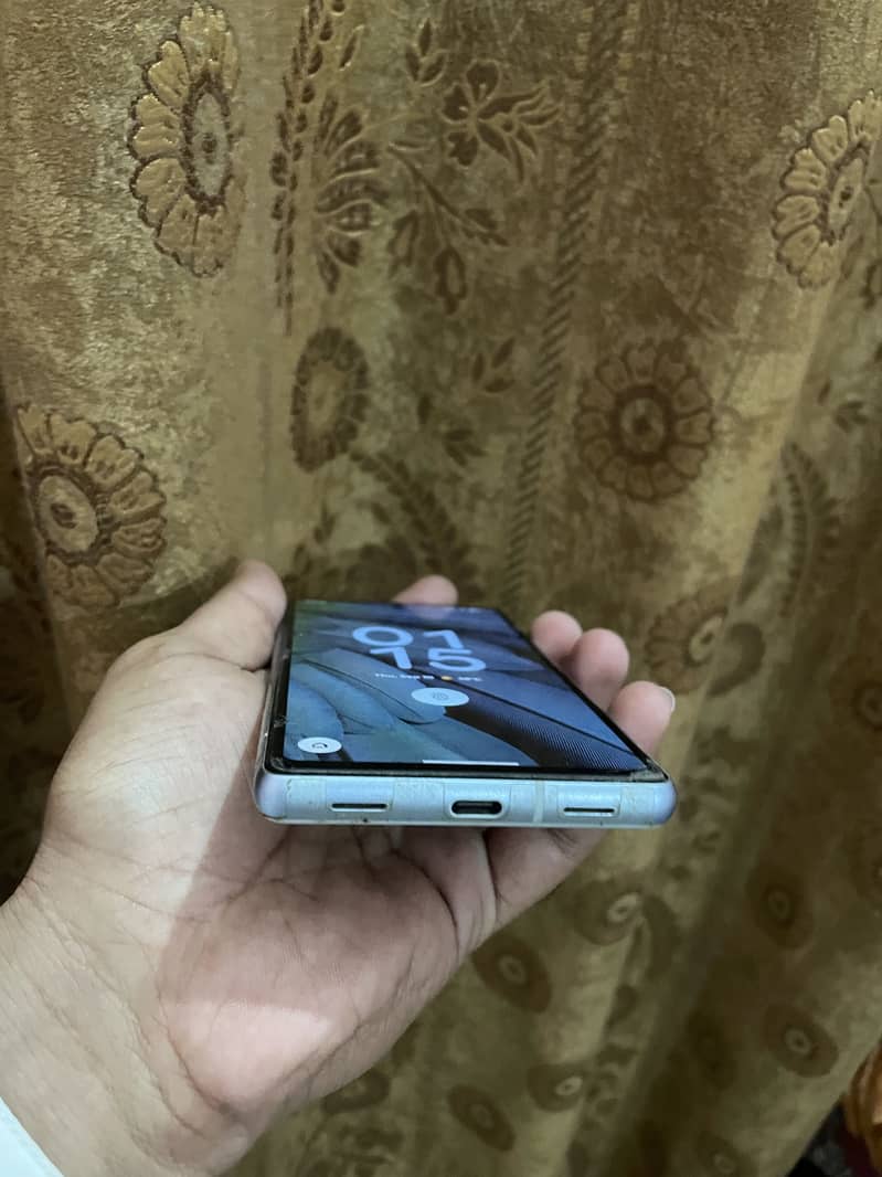 Google Pixel 7a 3