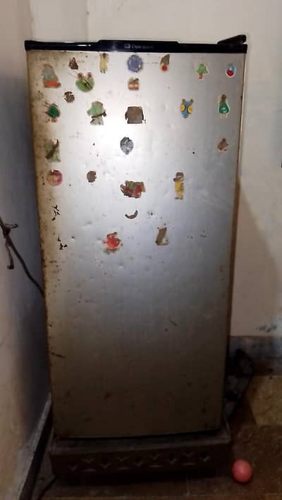 Dowlance single door fridge