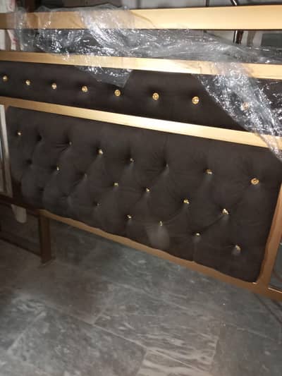 brnd new . . . sheeshm wood baby coat. bed . shasheem takht bed.