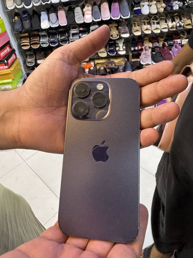 Apple iPhone 14 Pro 3