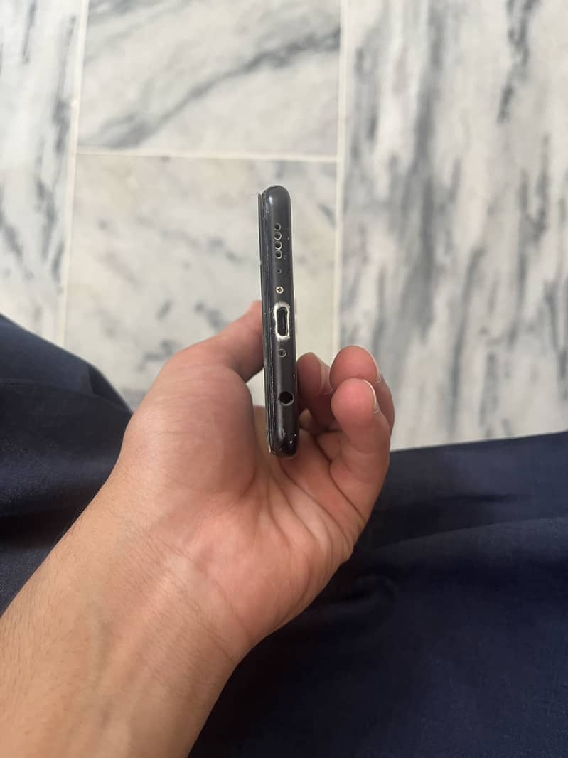 Honor 7X 4