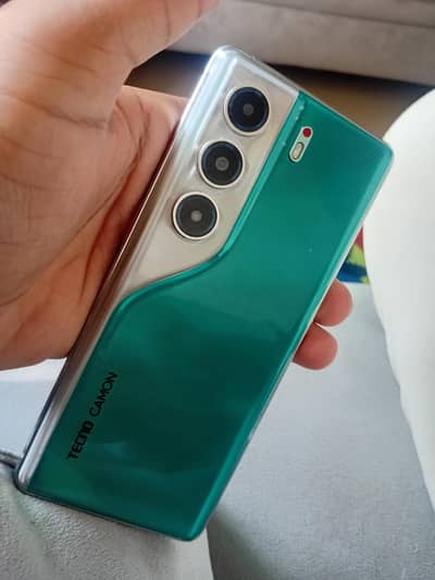 Tecno CAMON 40 Pro