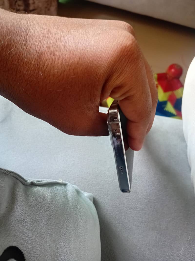 Tecno CAMON 40 Pro magar kit ha chalna ma okay ha 12
