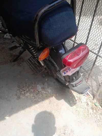 Good Condition High-speed 70cc 2017 Model on my name.