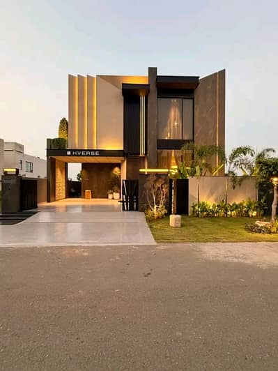 1 Kanal Brand New Luxury Furnished House for Rent in a Prime Location of Bahria Town, Lahore.