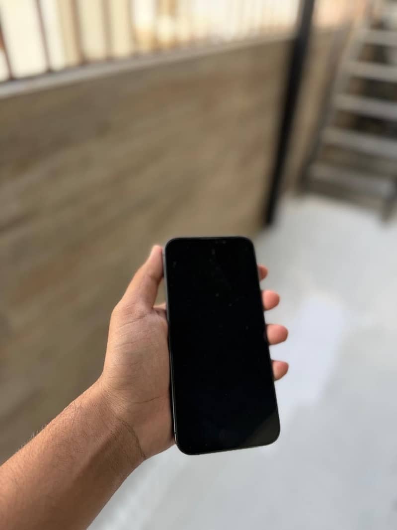 Apple iPhone 14 Pro Max 1